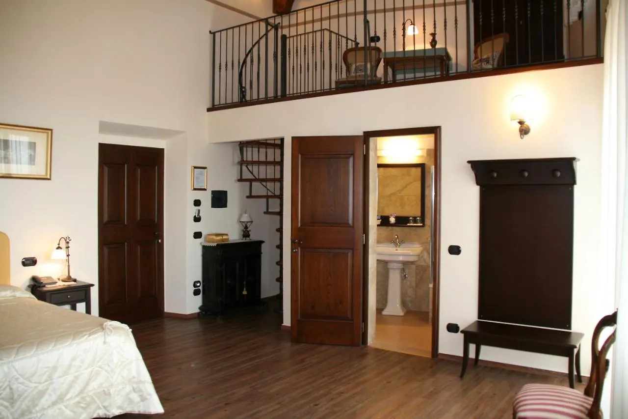 Montepulciano Stazione Meuble Il Riccio B&B 3*,  이탈리아